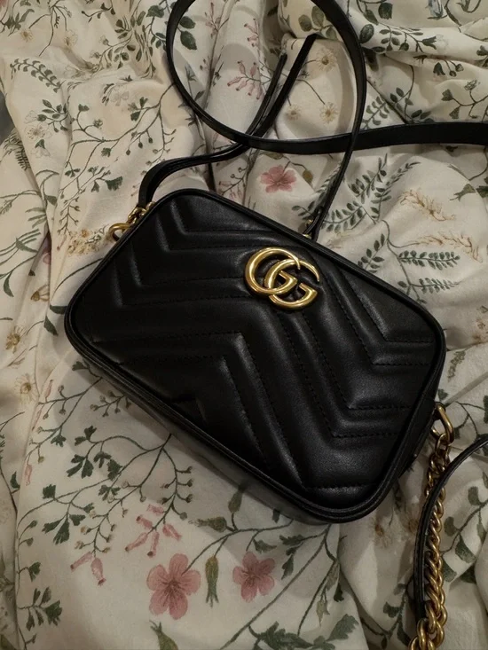 Gucci Black Quilted GG Marmont Crossbody with Gold Hardware - Picture 2 of 5